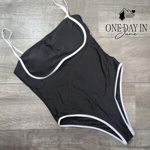 Floerns Cheeky High Cut One Piece Swimsuit Size L